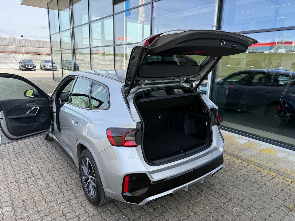 BMW iX1 eDrive20 M-Sport 5d