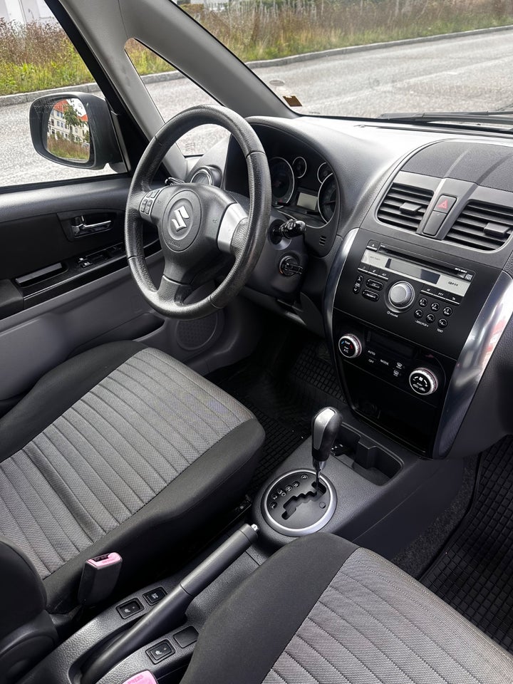 Suzuki SX4 1,6 CombiBack GLX aut. 5d