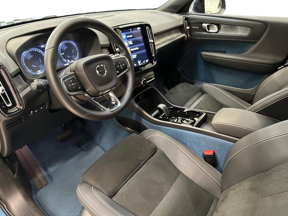 Volvo XC40 1,5 T4 ReCharge Plus Dark aut. 5d