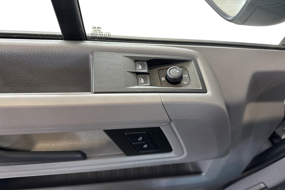 VW Crafter 35 2,0 TDi 177 Kassevogn L3H2 aut.