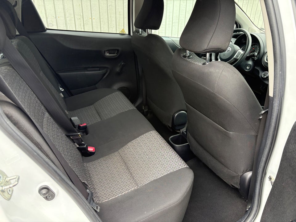 Toyota Yaris 1,3 VVT-i T2 Touch 5d