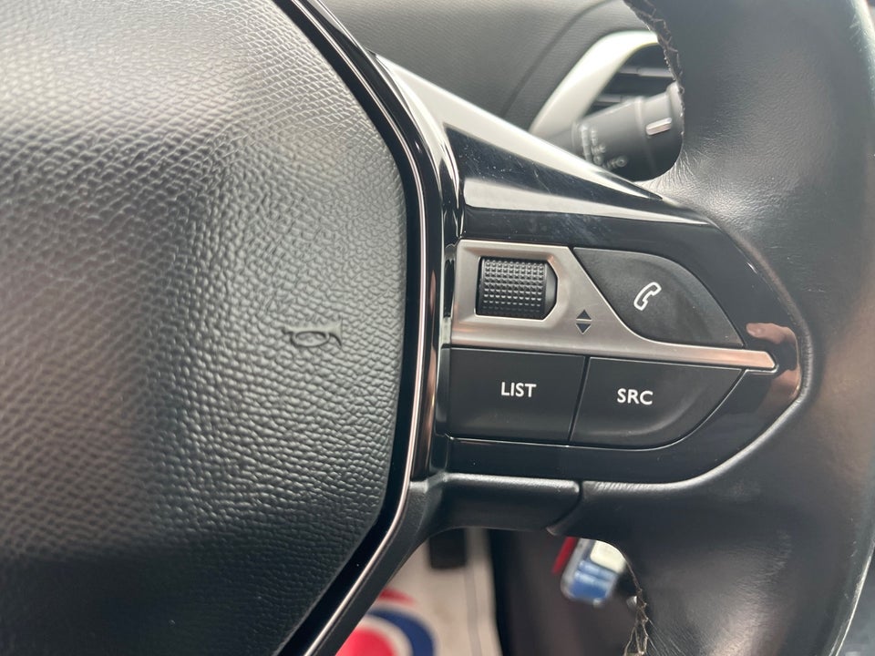 Peugeot 3008 1,6 BlueHDi 120 Allure 5d