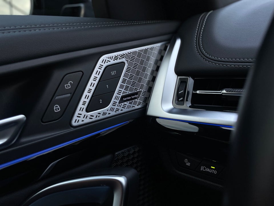 BMW iX1 xDrive30 Fully Charged M-Sport 5d