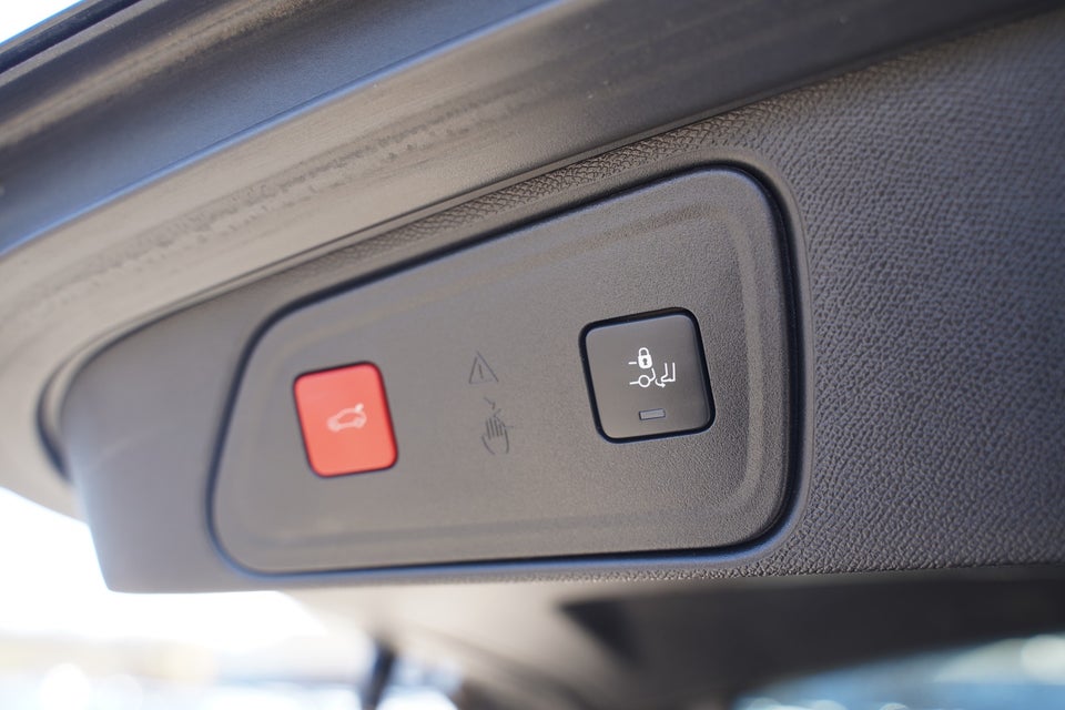 Peugeot 3008 1,6 Hybrid Allure Pack EAT8 5d