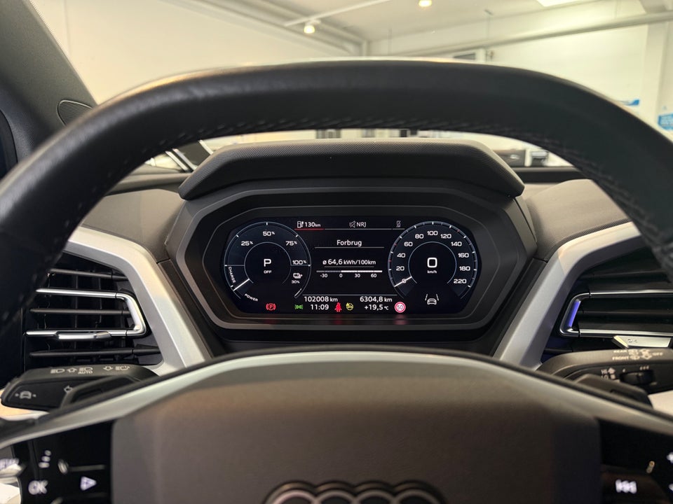 Audi Q4 e-tron 40  5d