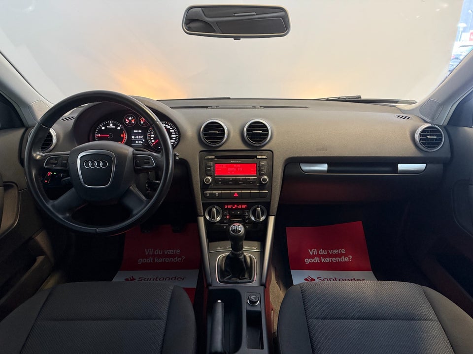 Audi A3 1,6 TDi Ambiente Sportback 5d