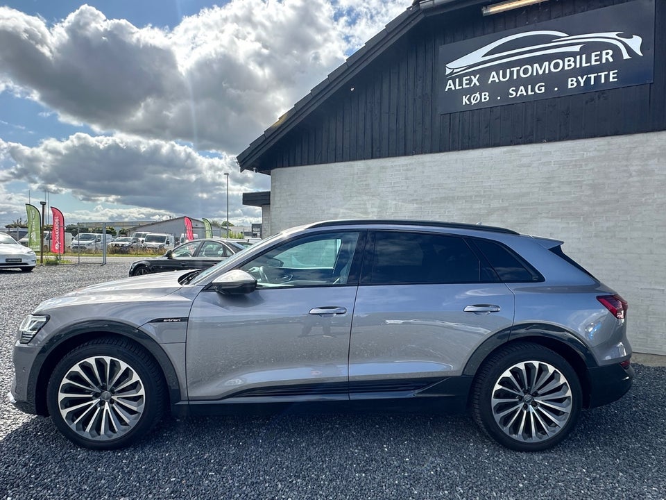 Audi e-tron 55 S-line quattro 5d