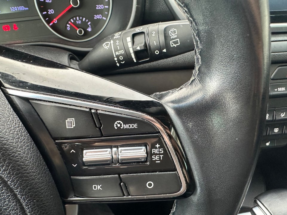 Kia Sportage 1,6 CRDi mHEV Vision DCT 5d