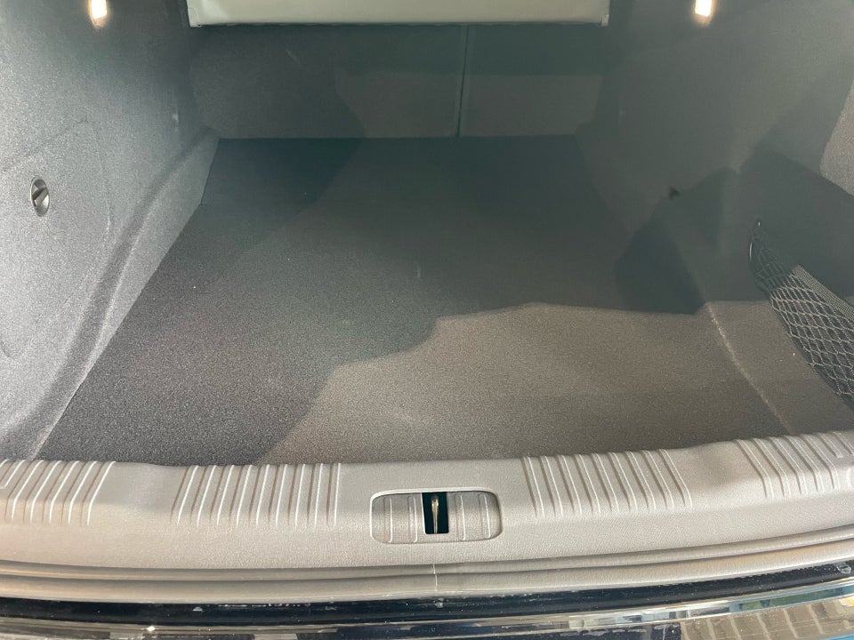 Hongqi EH7 111 Exclusive 4d