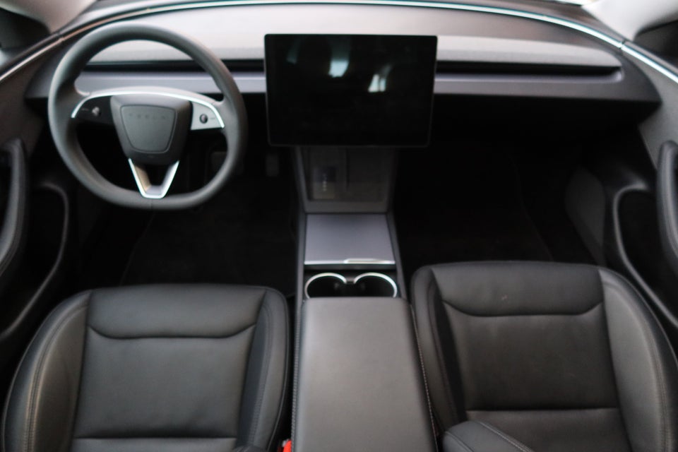 Tesla Model 3 RWD 4d