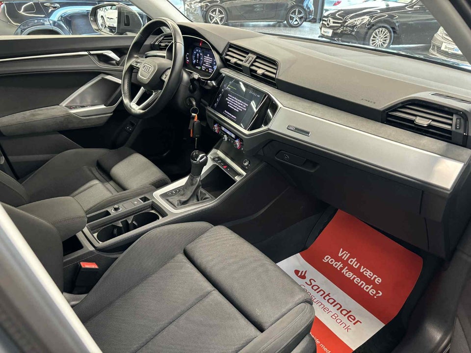 Audi Q3 45 TFSi e Attitude plus S-tr. 5d