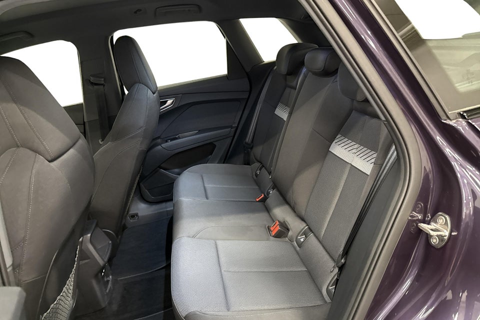 Audi Q4 e-tron 45 Progress 5d