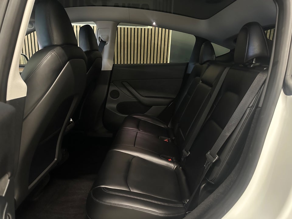 Tesla Model Y Long Range RWD 5d