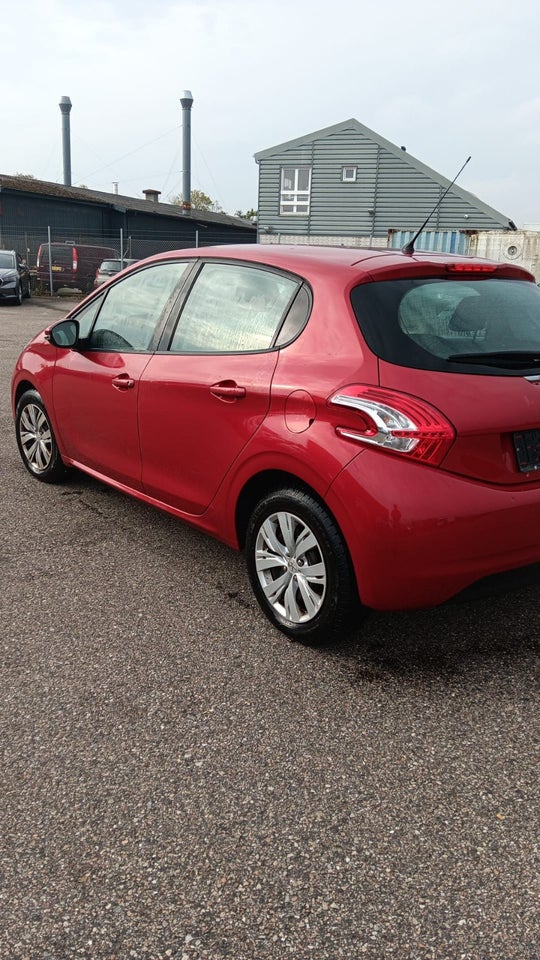 Peugeot 208 1,0 VTi Active 5d