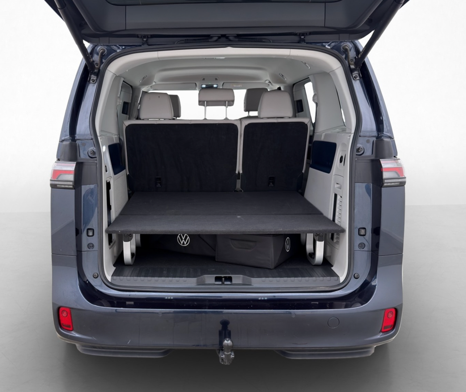 VW ID. Buzz 77 Pro SWB 5d