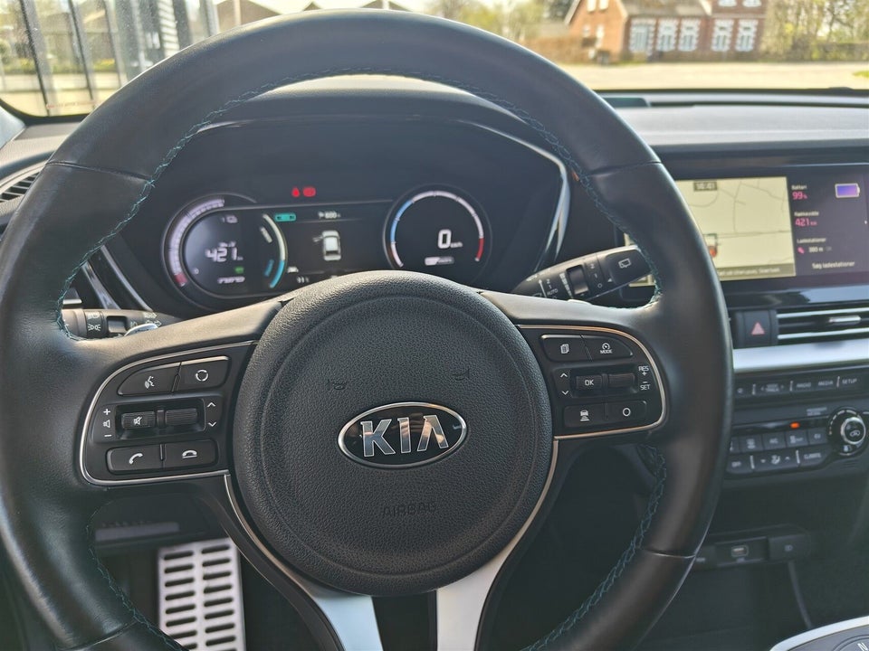 Kia e-Niro 64 Advance 5d