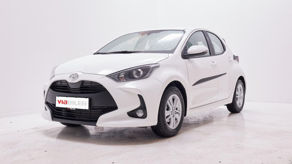 Toyota Yaris 1,5 Active CVT 5d