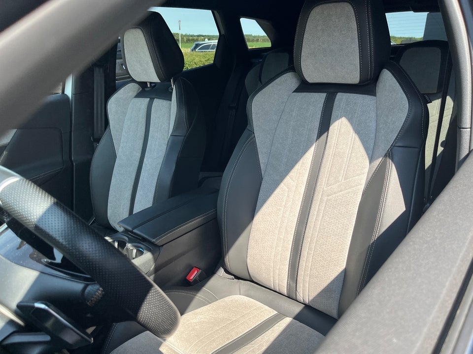 Peugeot 3008 1,6 Hybrid4 GT Pack EAT8 5d