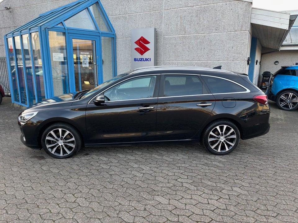 Hyundai i30 1,4 T-GDi Premium stc. DCT 5d