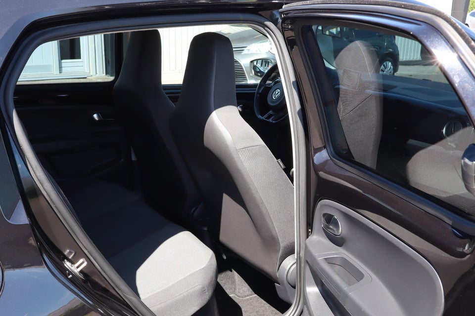 VW Up! 1,0 60 Dynamic BMT 5d