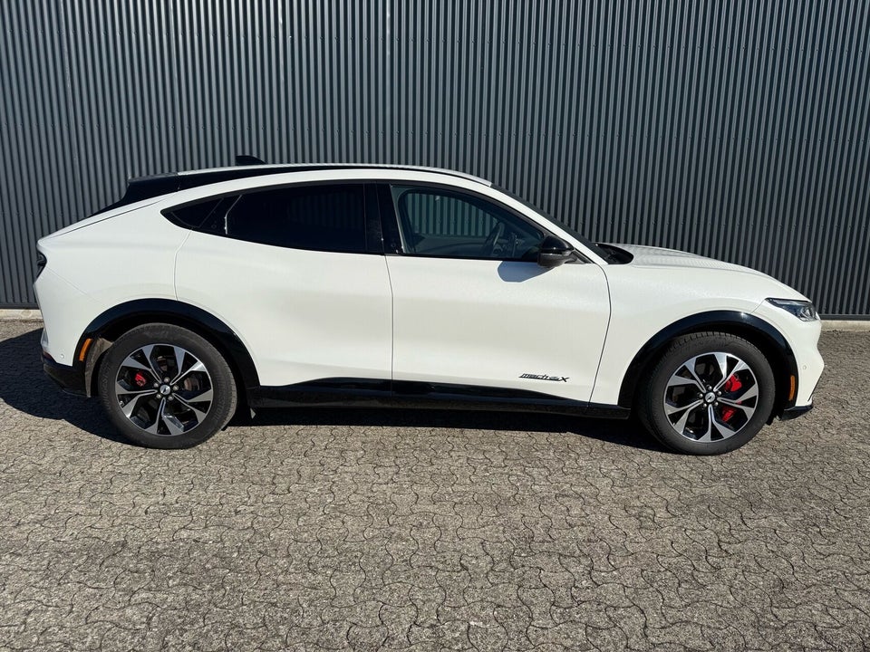 Ford Mustang Mach-E 91 Premium Extended Range AWD 5d