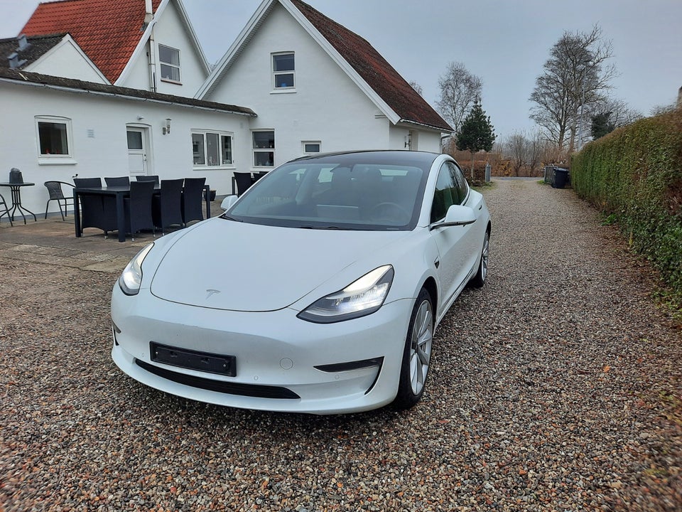 Tesla Model 3 Long Range AWD 4d