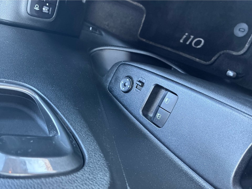 Hyundai i10 1,0 MPi Advanced AMT 5d