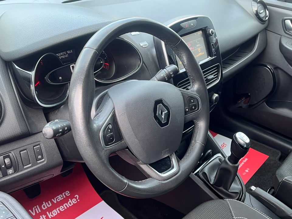 Renault Clio IV 0,9 TCe 90 Expression Sport Tourer 5d