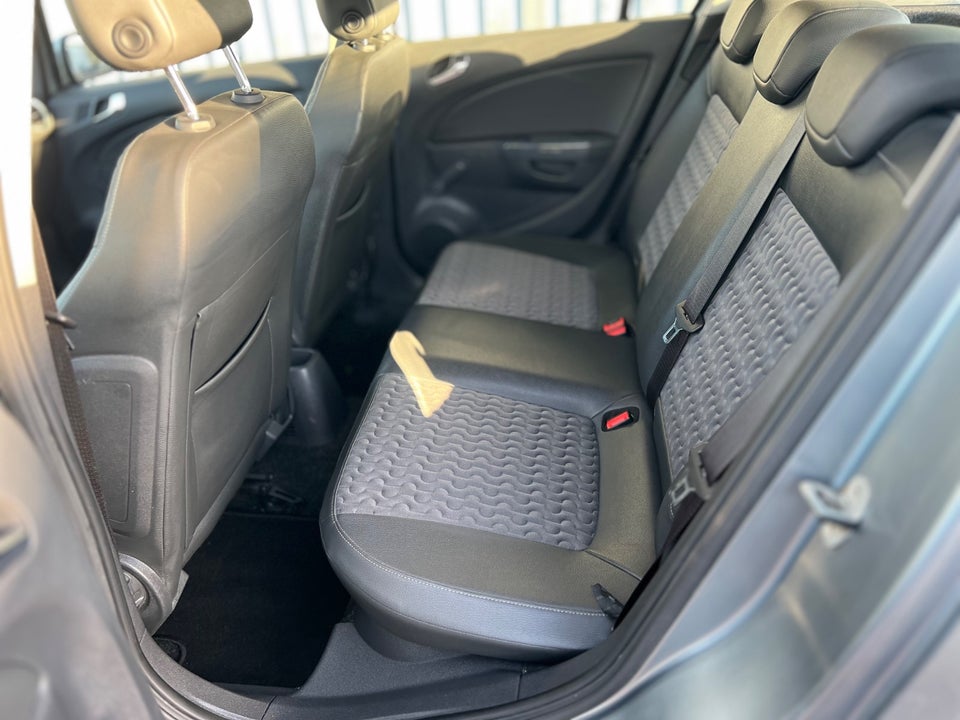 Opel Corsa 1,4 16V Cosmo 5d