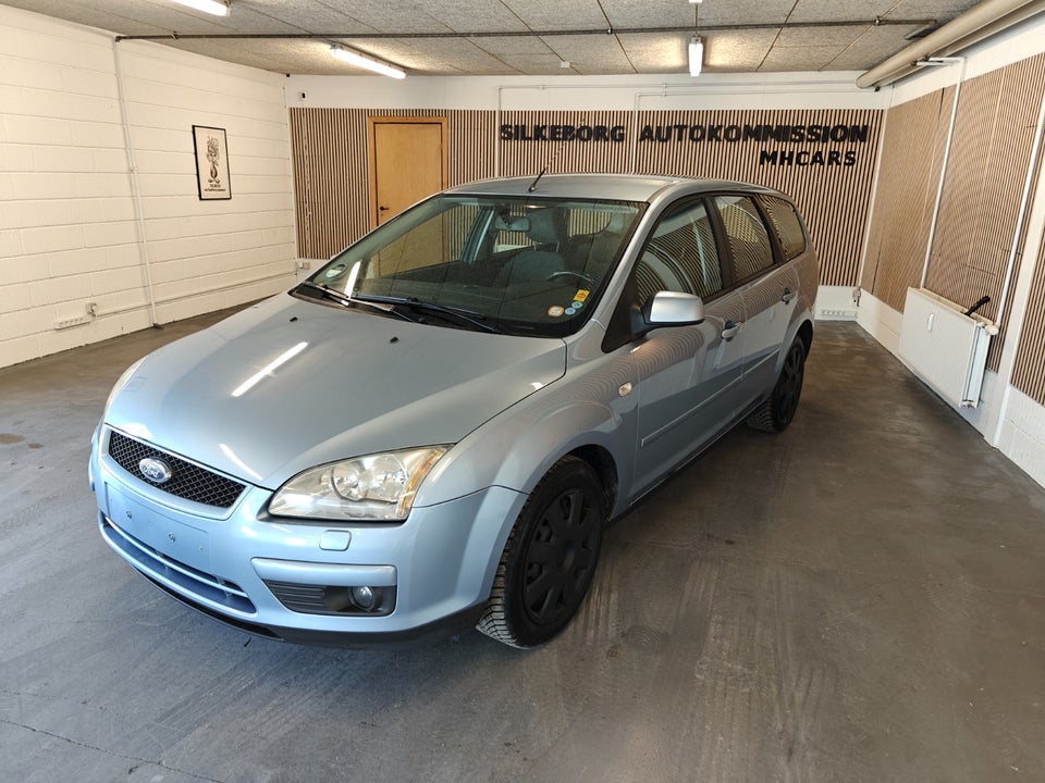 Ford Focus 1,6 Ambiente 100 stc. 5d