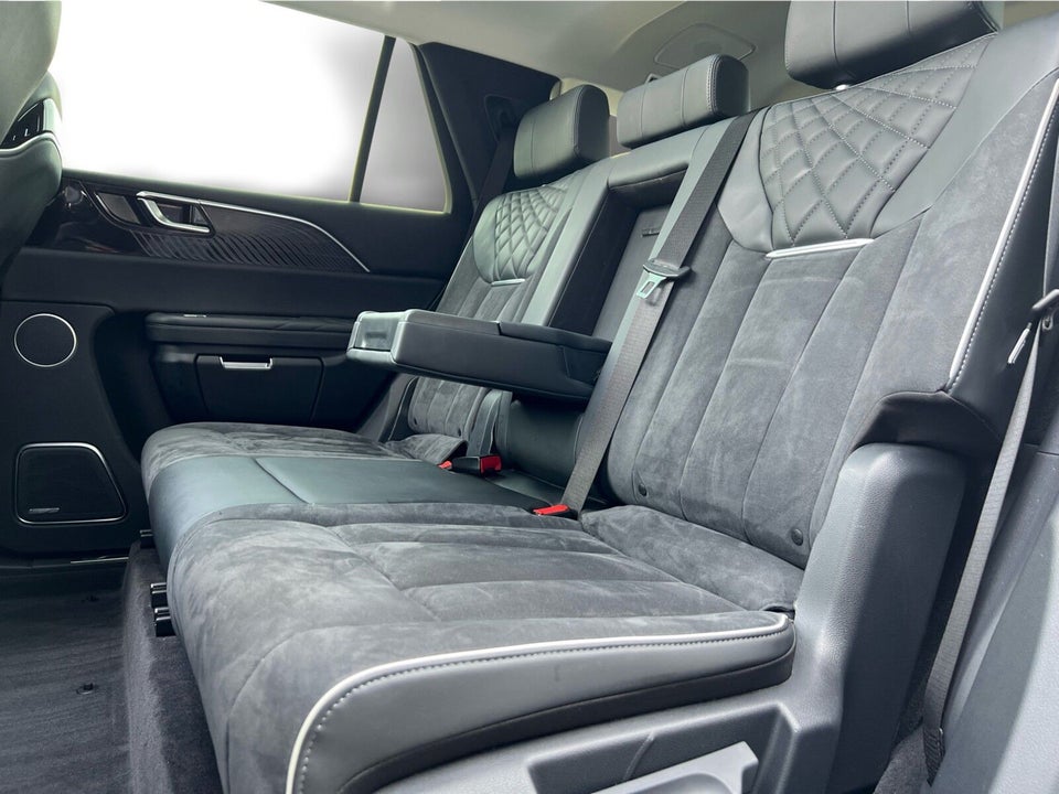 Hongqi E-HS9 84 Comfort 5d