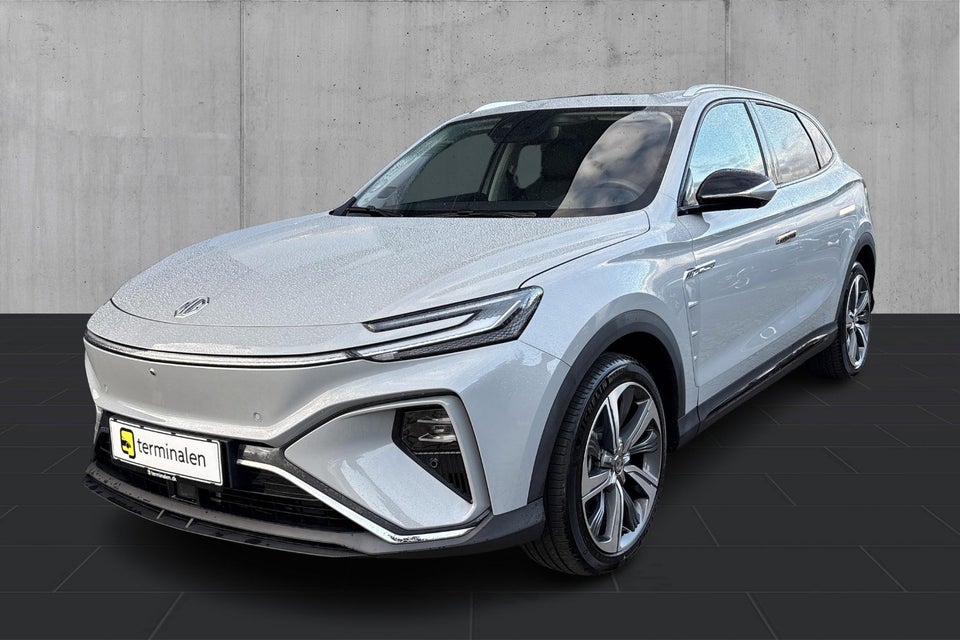 MG Marvel R Performance 5d