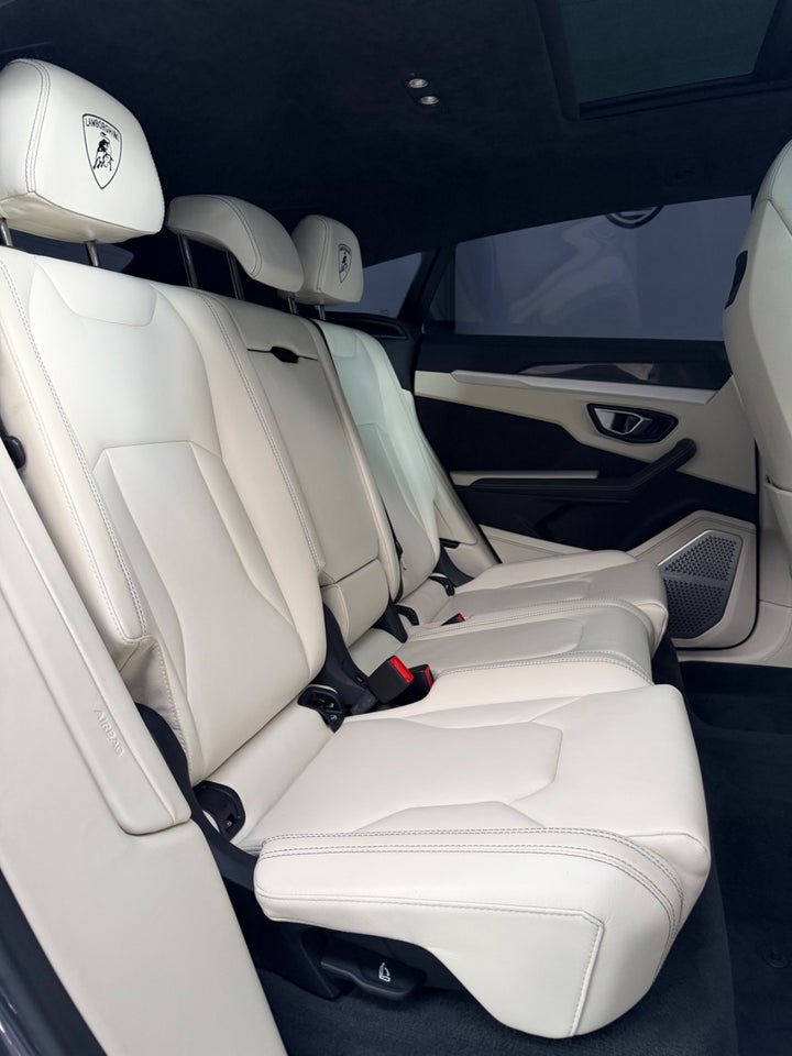 Lamborghini Urus 4,0  5d