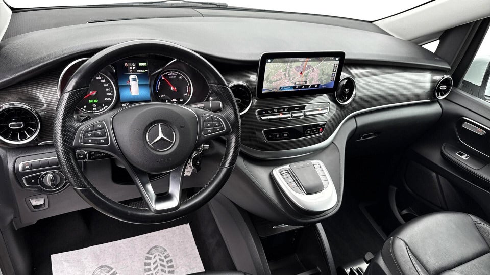 Mercedes EQV300 Avantgarde L Van