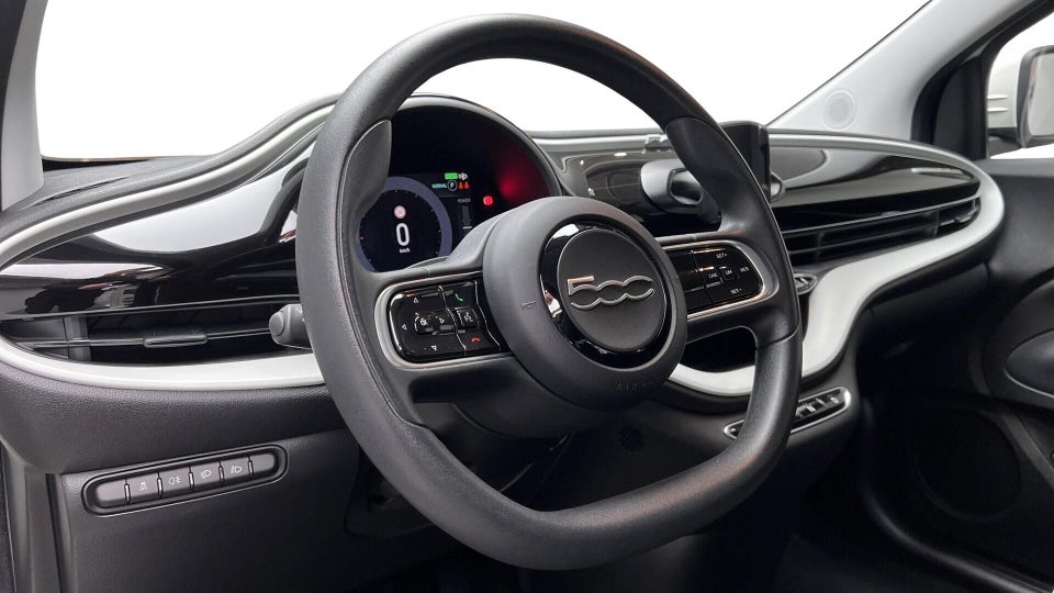 Fiat 500e 24 Action 3d