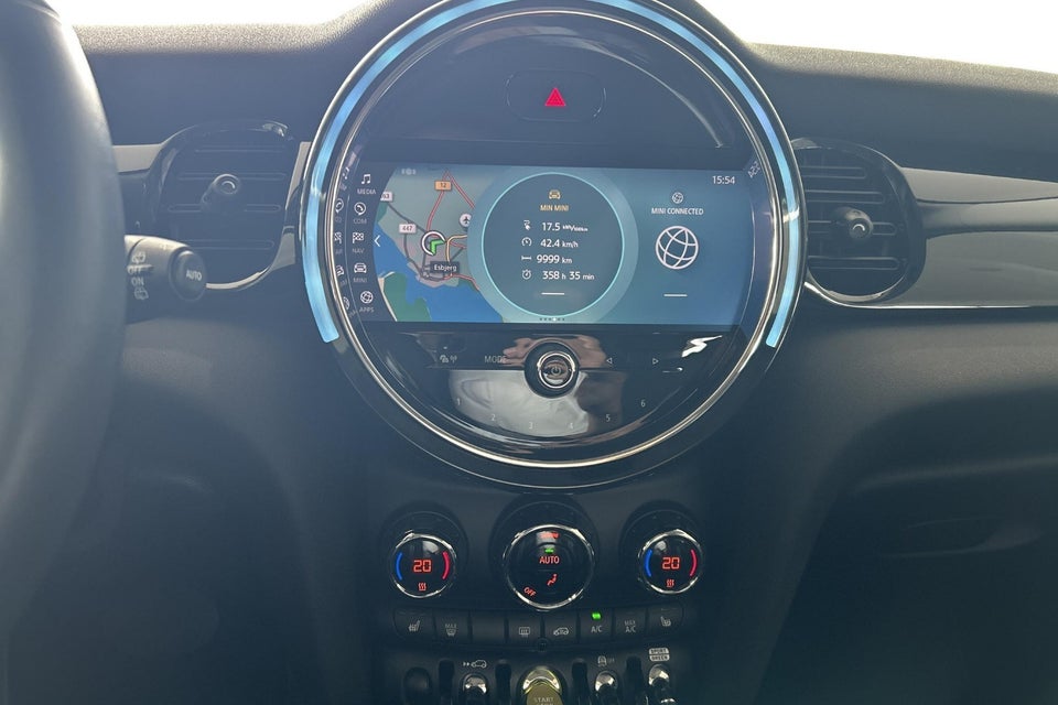 MINI Cooper SE Essential 3d