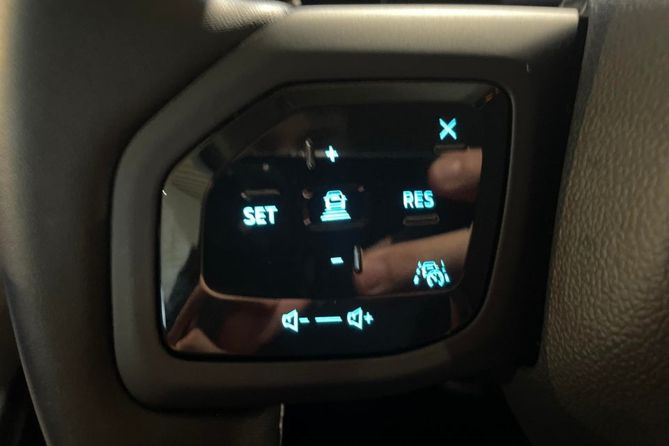 Ford Explorer 82 Premium Extended Range 5d