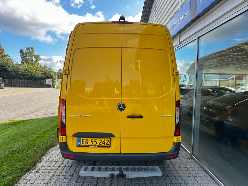 Mercedes Sprinter 317 2,0 CDi A2 Kassevogn aut. RWD