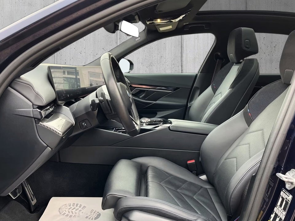BMW 550e 3,0 M-Sport xDrive aut. 4d