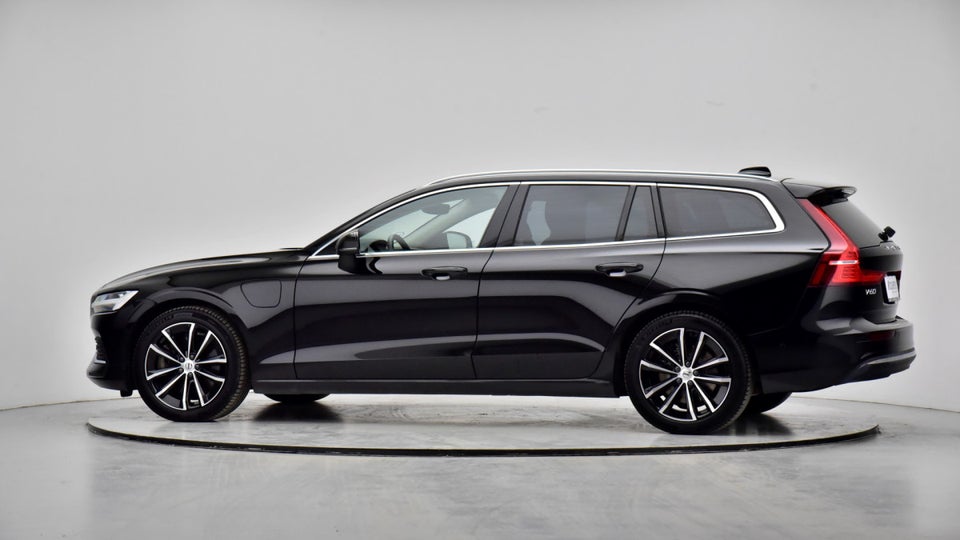 Volvo V60 CC 2,0 B5 250 Plus Bright aut. AWD 5d