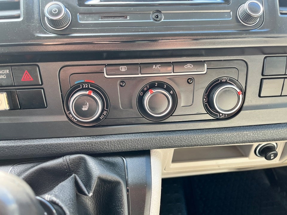 VW Transporter 2,0 TSi 150 Ladvogn lang 2d