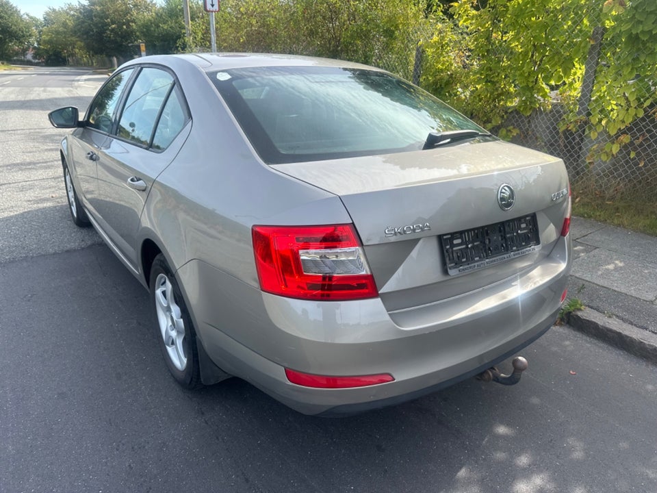 Skoda Octavia 1,2 TSi 105 Ambition 5d