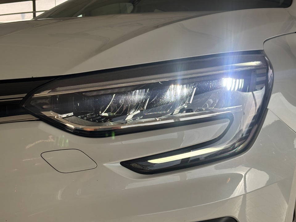 Renault Megane IV 1,6 E-Tech Zen Sport Tourer 5d