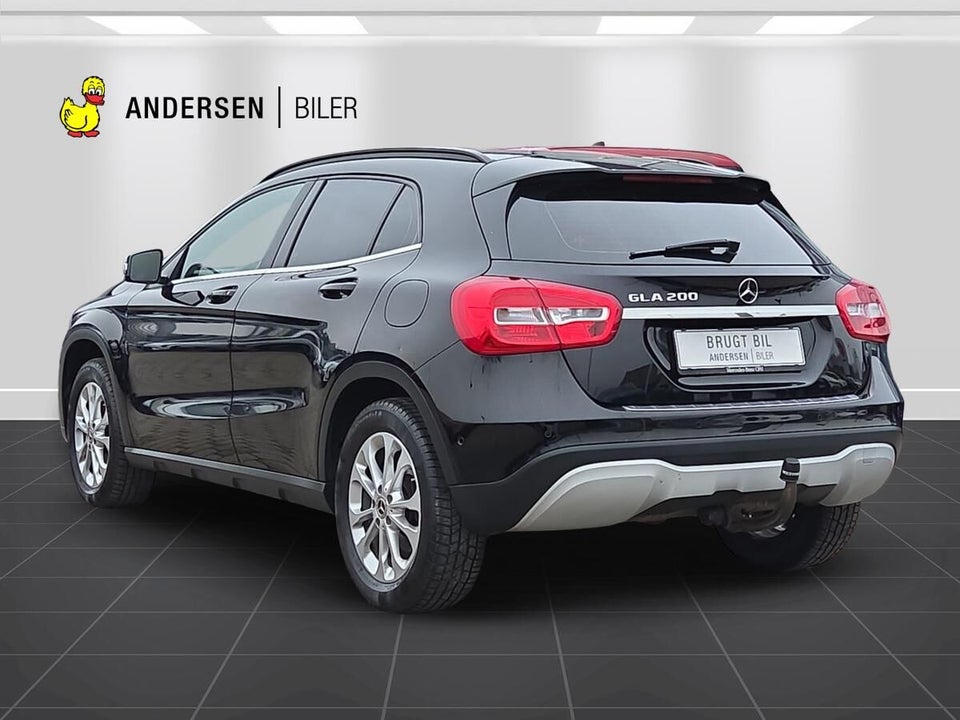 Mercedes GLA200 1,6 aut. 5d