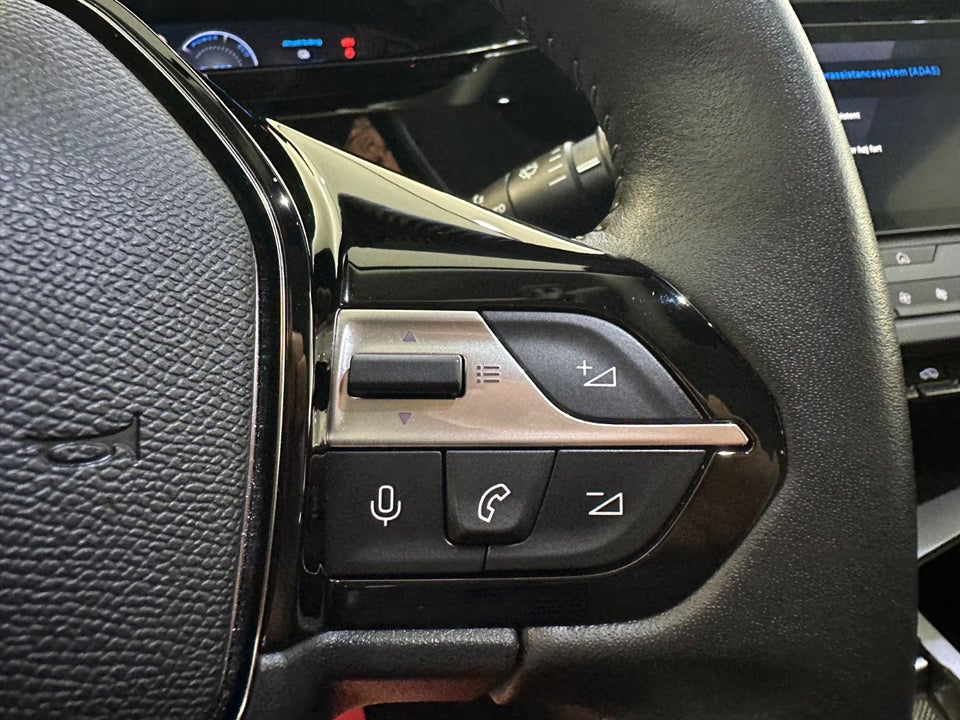 Peugeot e-308 54 Style SW 5d