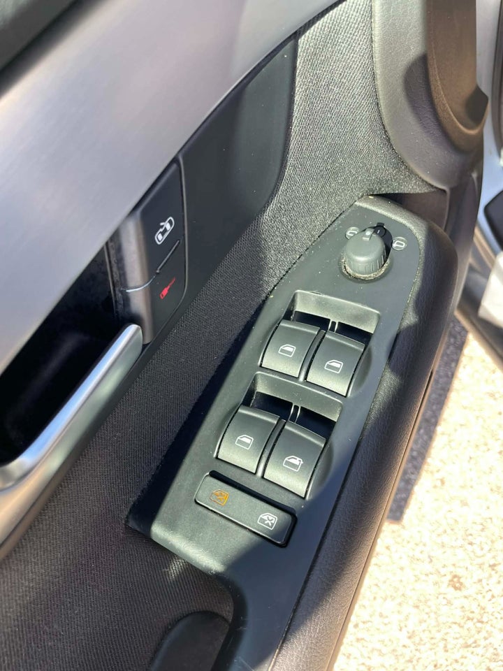 Audi A4 2,0 S-line Avant 5d