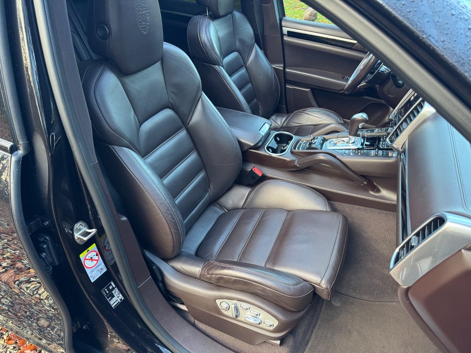 Porsche Cayenne S 4,2 D Platinum Tiptr. 5d