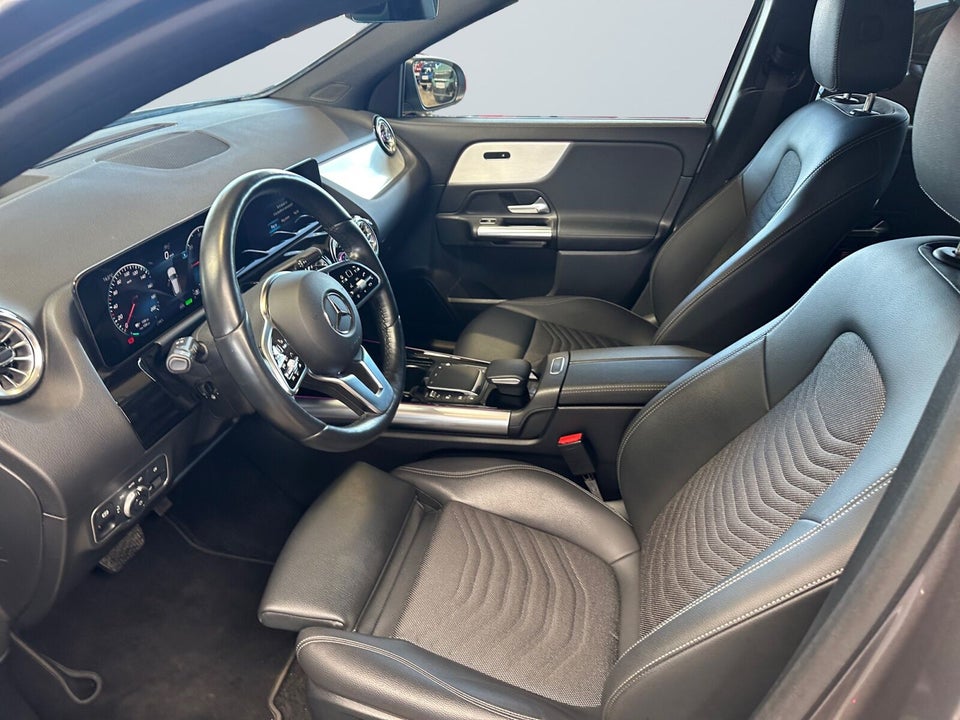 Mercedes EQA250 Progressive 5d