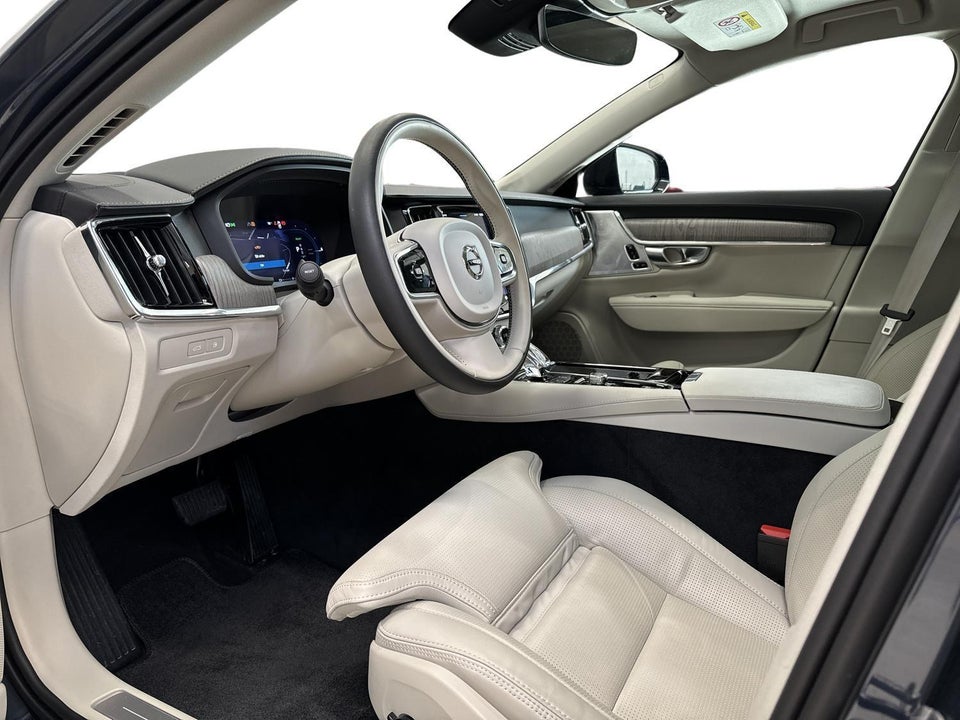 Volvo V90 2,0 T8 ReCharge Ultimate Dark aut. AWD 5d