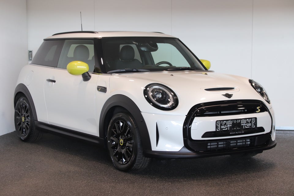 MINI Cooper SE Maximise 3d
